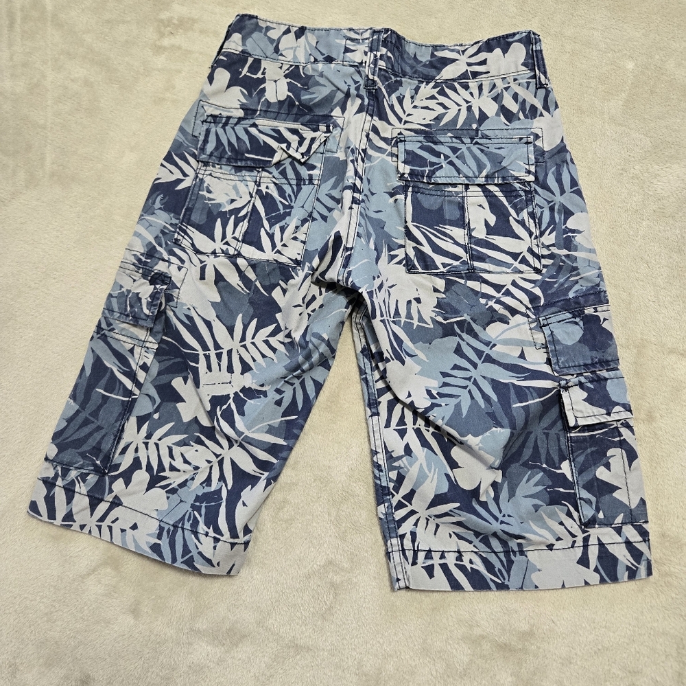 Levi's Tropical Slim Cargo Shorts Bermuda Style Mens Sz 30 Utility Hawaiian AOP - Picture 2 of 8